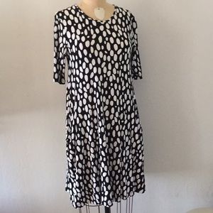Ava Sky, Hawai‘i brand, spotted black&white dress